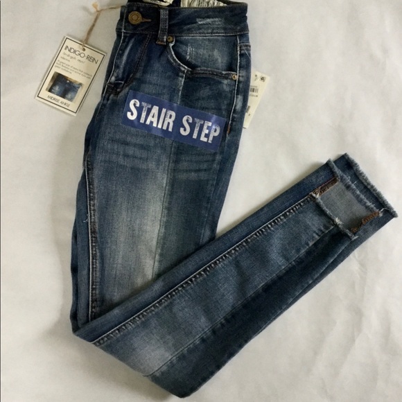 Indigo Rein Midrise Ankle Jeans Nwt 